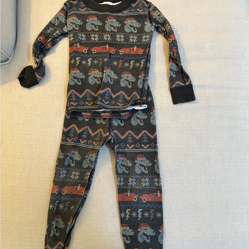 Cozy Kids Pajamas with Bear and Snowflake Pattern